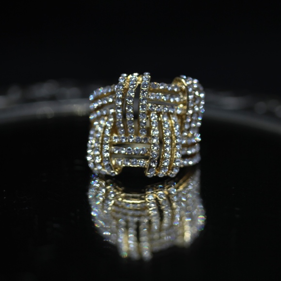 18k Gold Dipped Swarovski Statement Ring - Picture 6 of 8